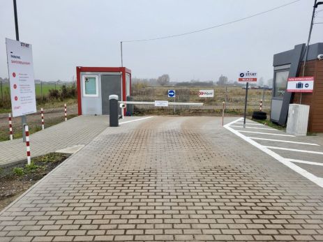 Parking lotnisko Poznań - 2