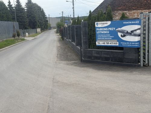 Parking lotnisko Kraków
